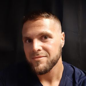 Meet your Posher, Eric